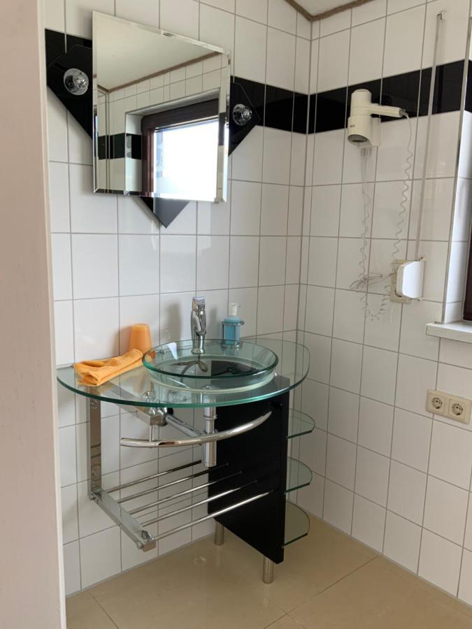Am Müritzhafen Garni Hotel *