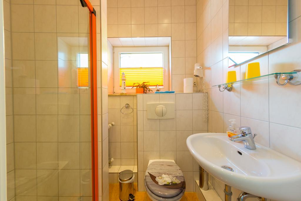 Am Müritzhafen Garni Waren (Mueritz)
